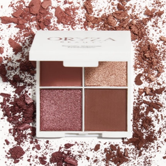 Oryza Makeup Oryza Royalty Shimmer Quad Eyeshadow Palette Nib